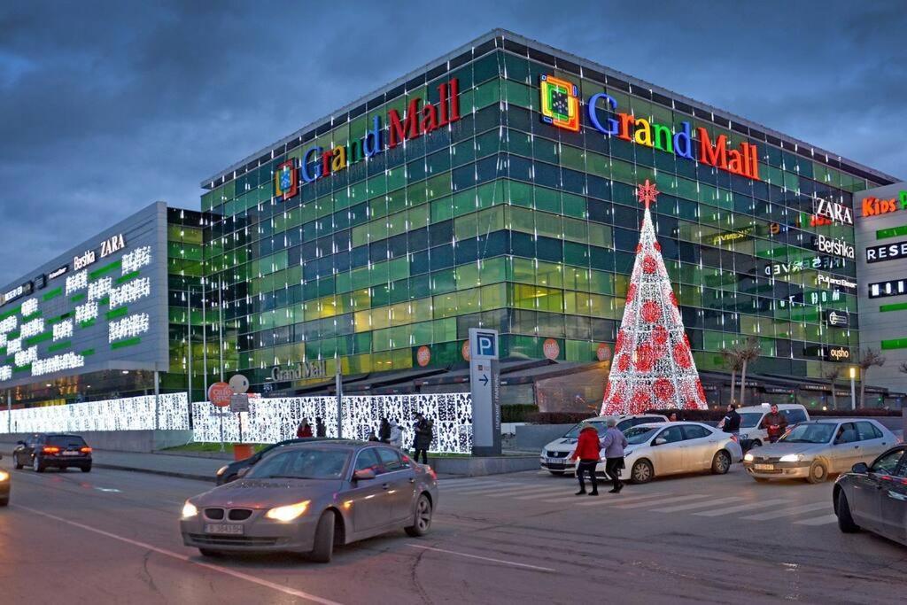 Modern Bright Apartment Close To City Center And Grand Mall 瓦爾納 外观 照片