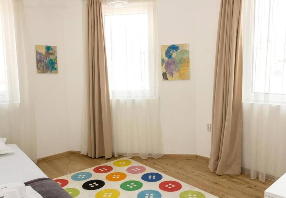 Modern Bright Apartment Close To City Center And Grand Mall 瓦爾納 外观 照片