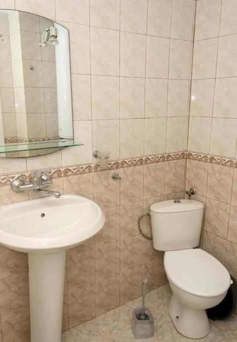 Modern Bright Apartment Close To City Center And Grand Mall 瓦爾納 外观 照片